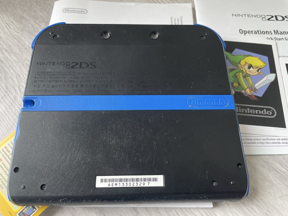 Nintendo 2ds - In Box versão Mario KArt com HSHOP
