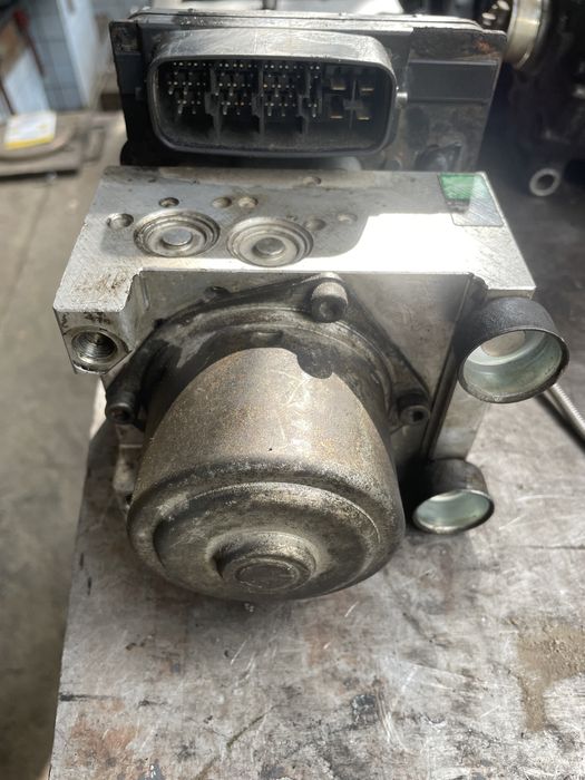 Блок АБС Мазда 6 gg