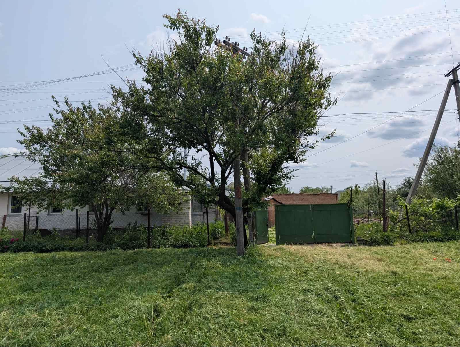 Мачухи продам будинок по вул. Центральна 51А