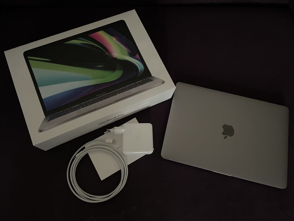 Продам ноутбук Apple MacBook Pro M1