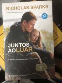 Livro Juntos ao Luar