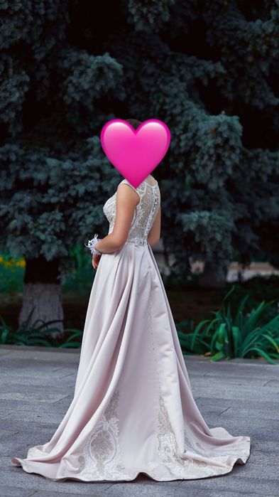 Випускне плаття