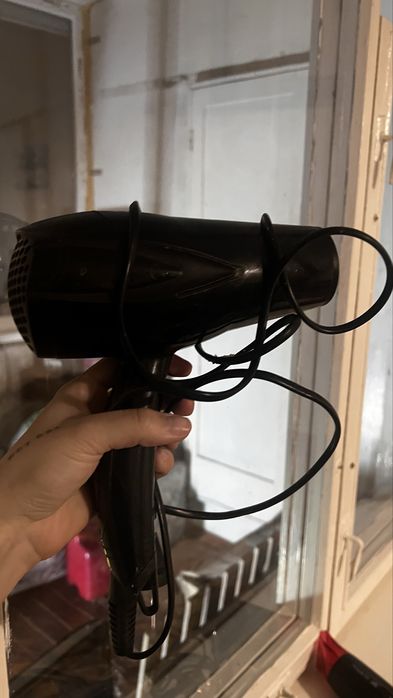 фен чорний Babyliss б/у