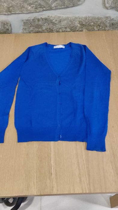 Lote de casacos em malha