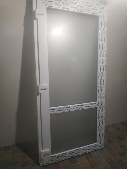 Металопластикові двері WDS