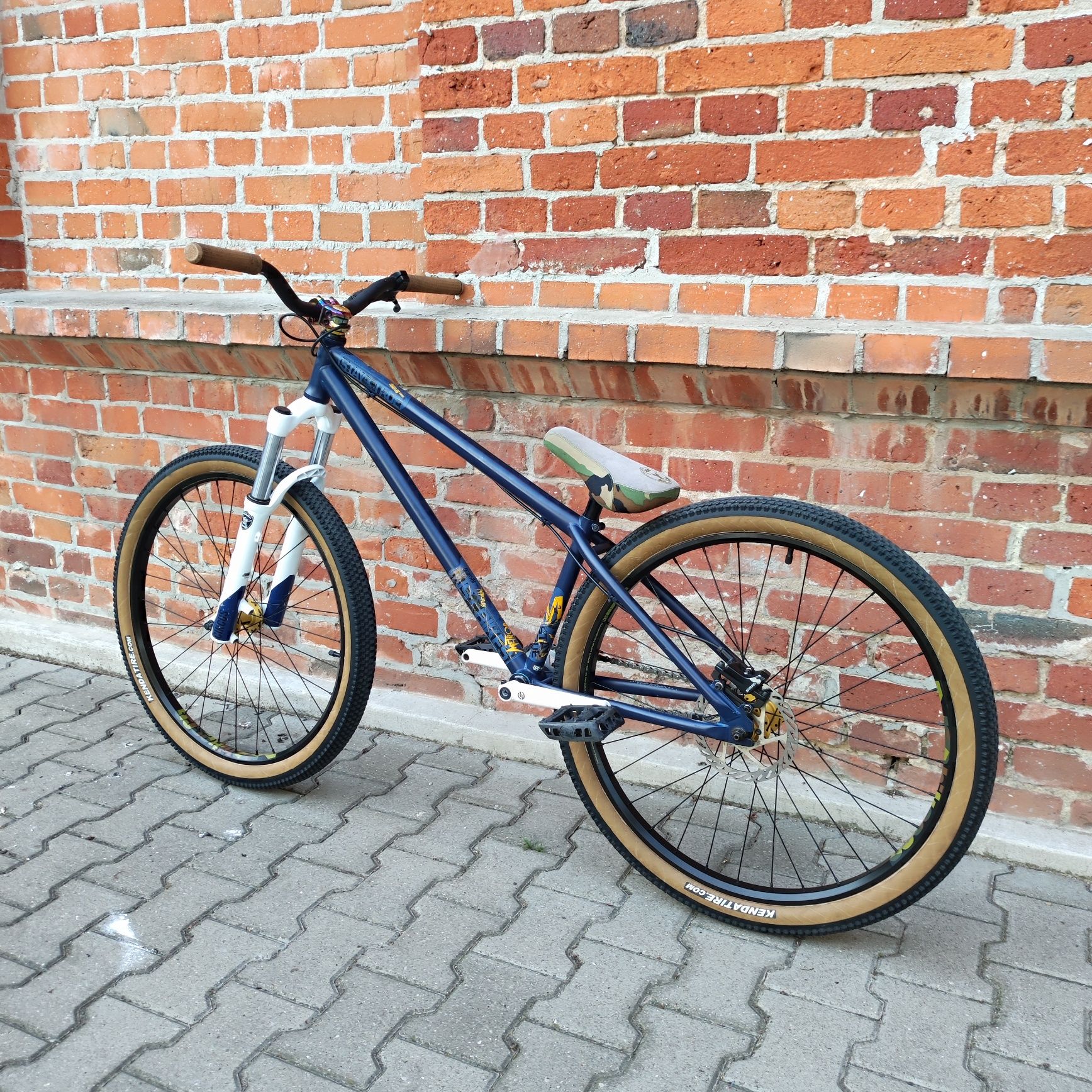 NS Bikes metropolis 2