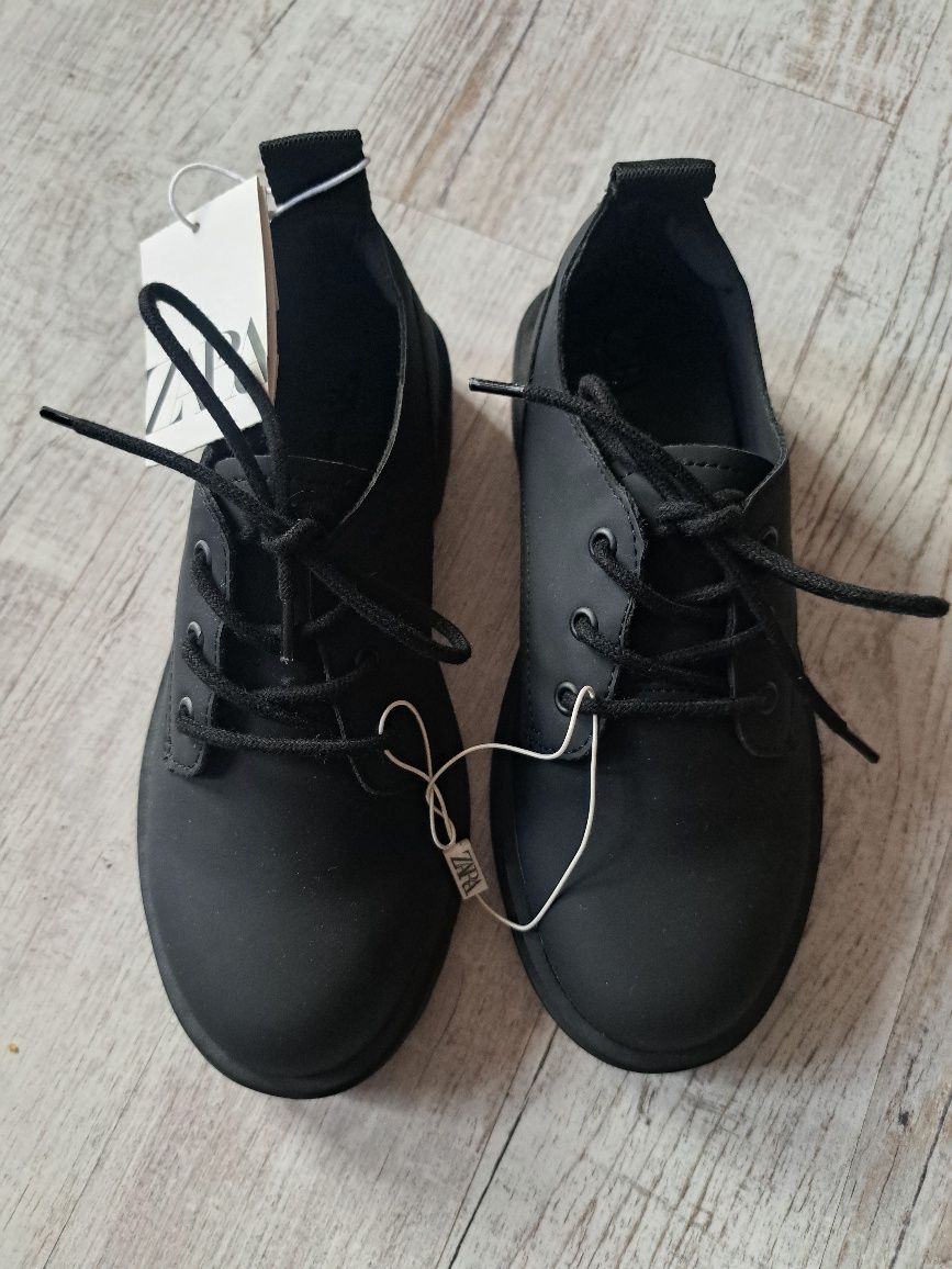 Eleganckie buty chłopięce blucher Zara