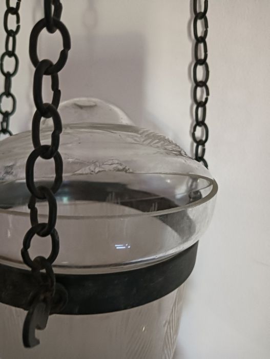 Candelabro em vidro suspenso