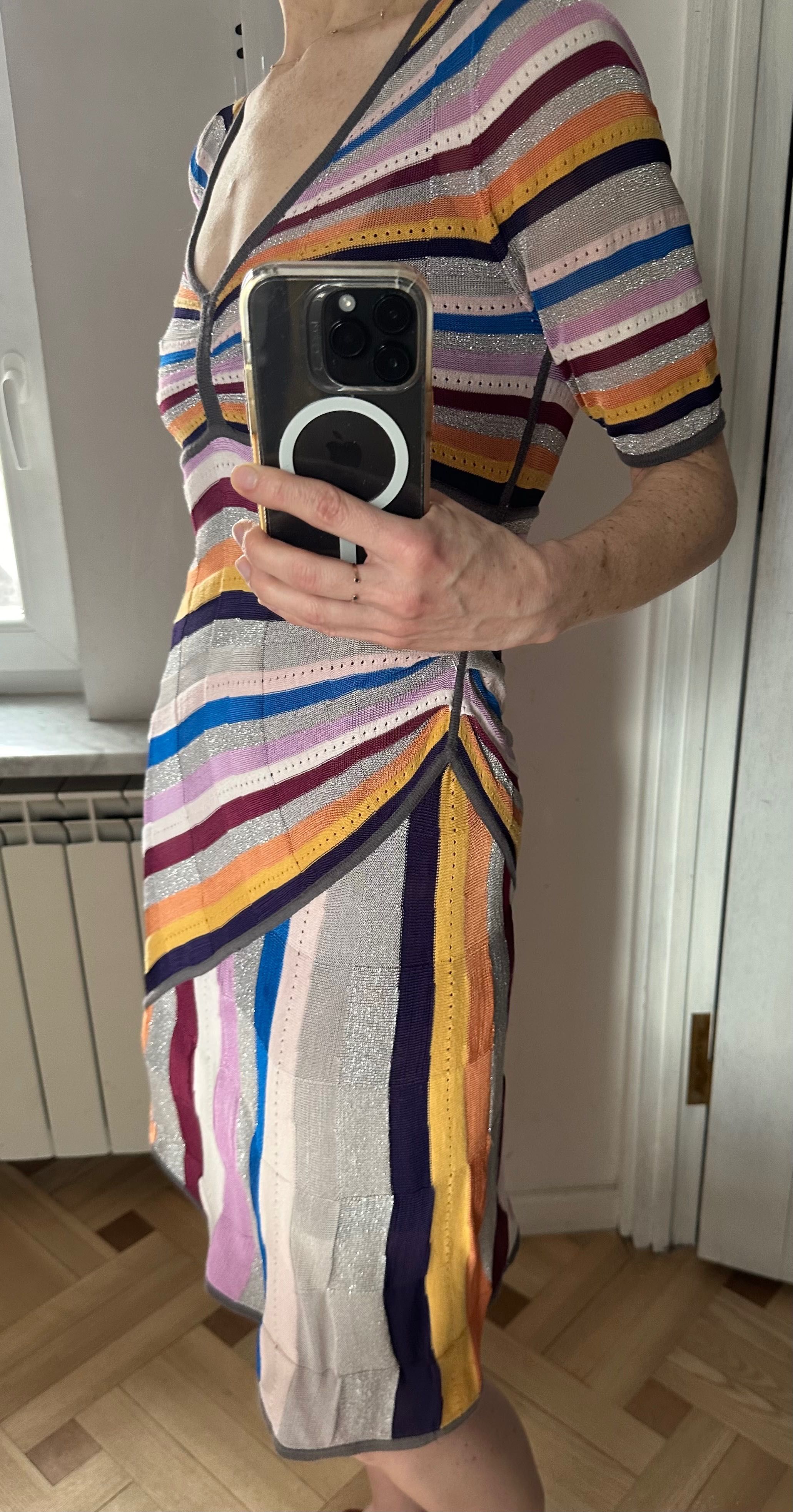 Sukienka Desigual jak Missoni