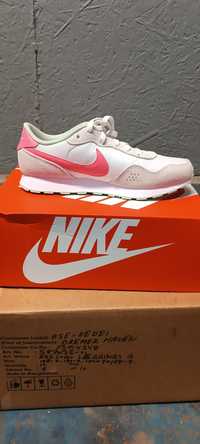 Sportowe buty damskie Nike