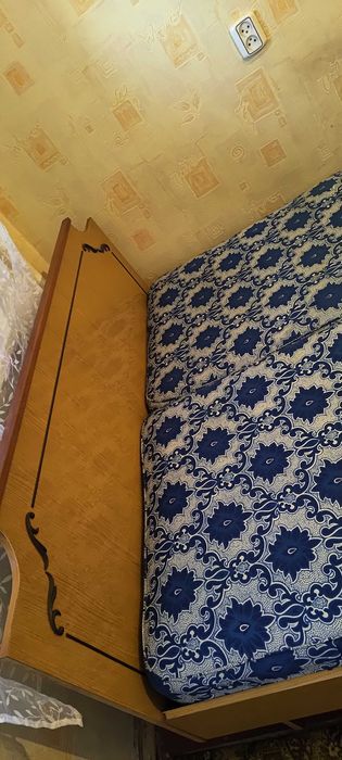 Двоспальне ліжко,від гарнитура Альбіна.