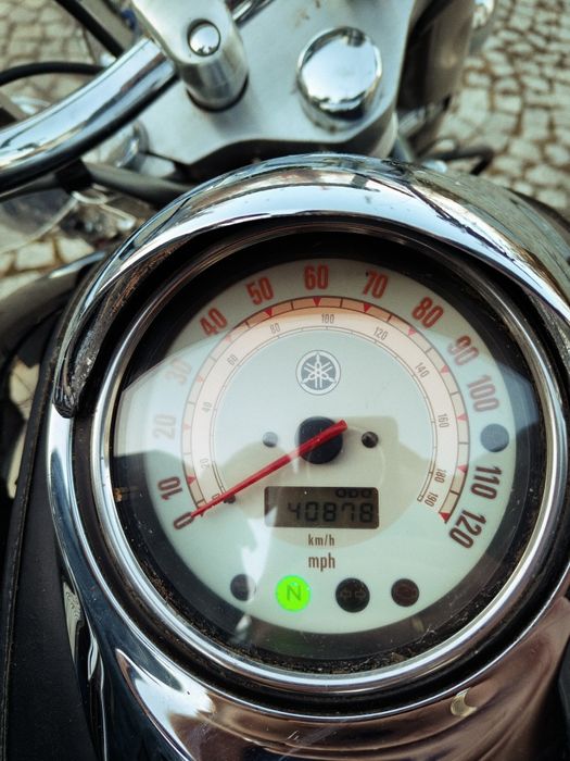 Yamaha XVS 1100 V-STAR