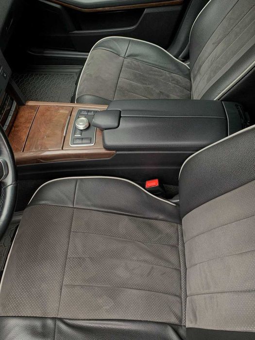 Mercedes Benz E350 повний привід 2011 рік