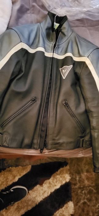 Casaco dainese completamente  novo.