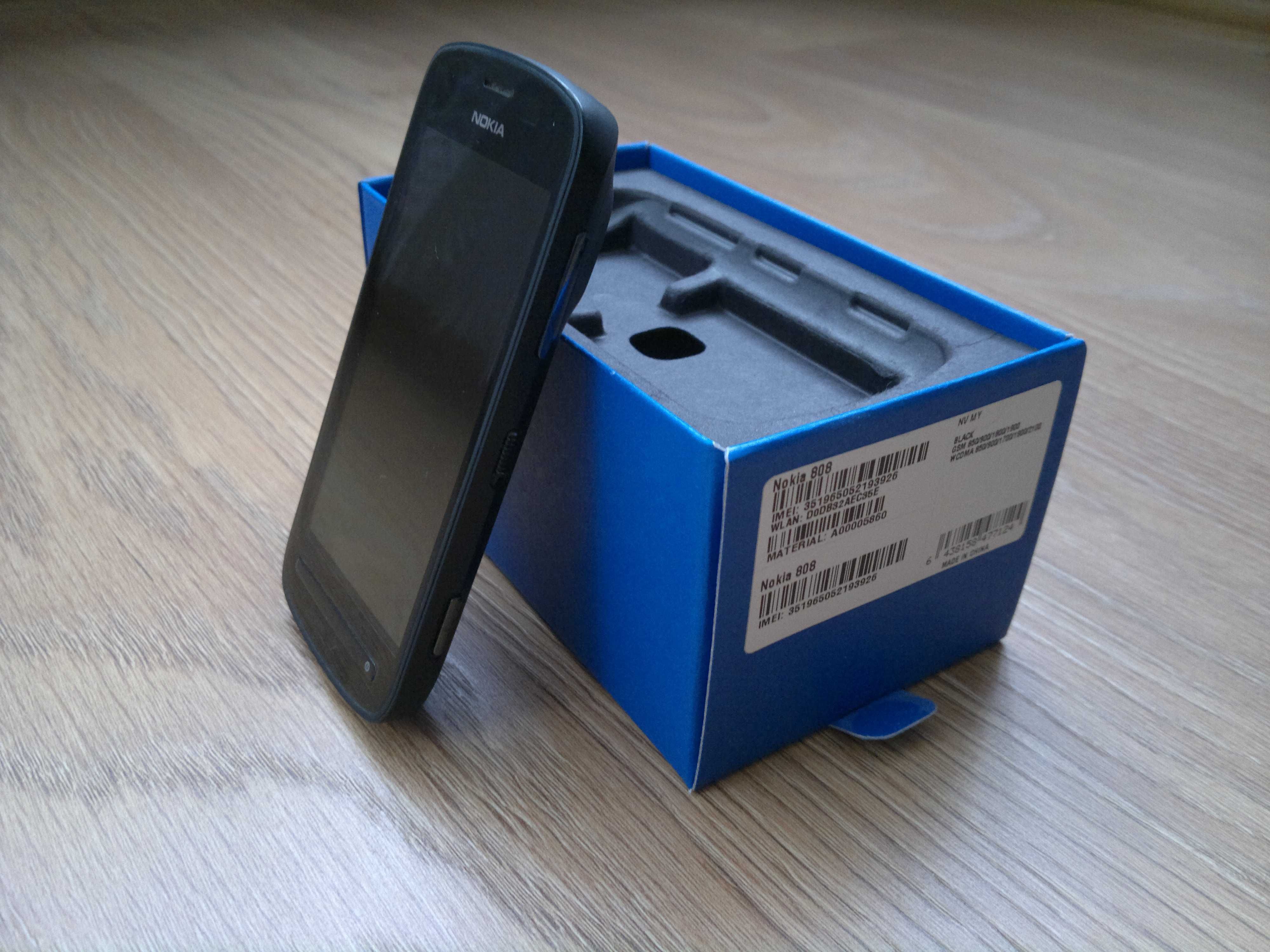 Nokia 808 PureView