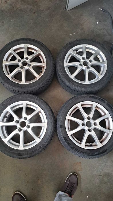 4 jantes 14'' com pneus semi novos