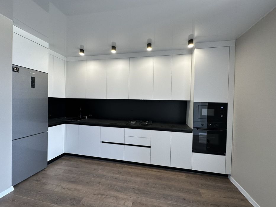 Продаж 2 кімн. квартири 75 м2 Генератор Паркінг Софіївські Липки