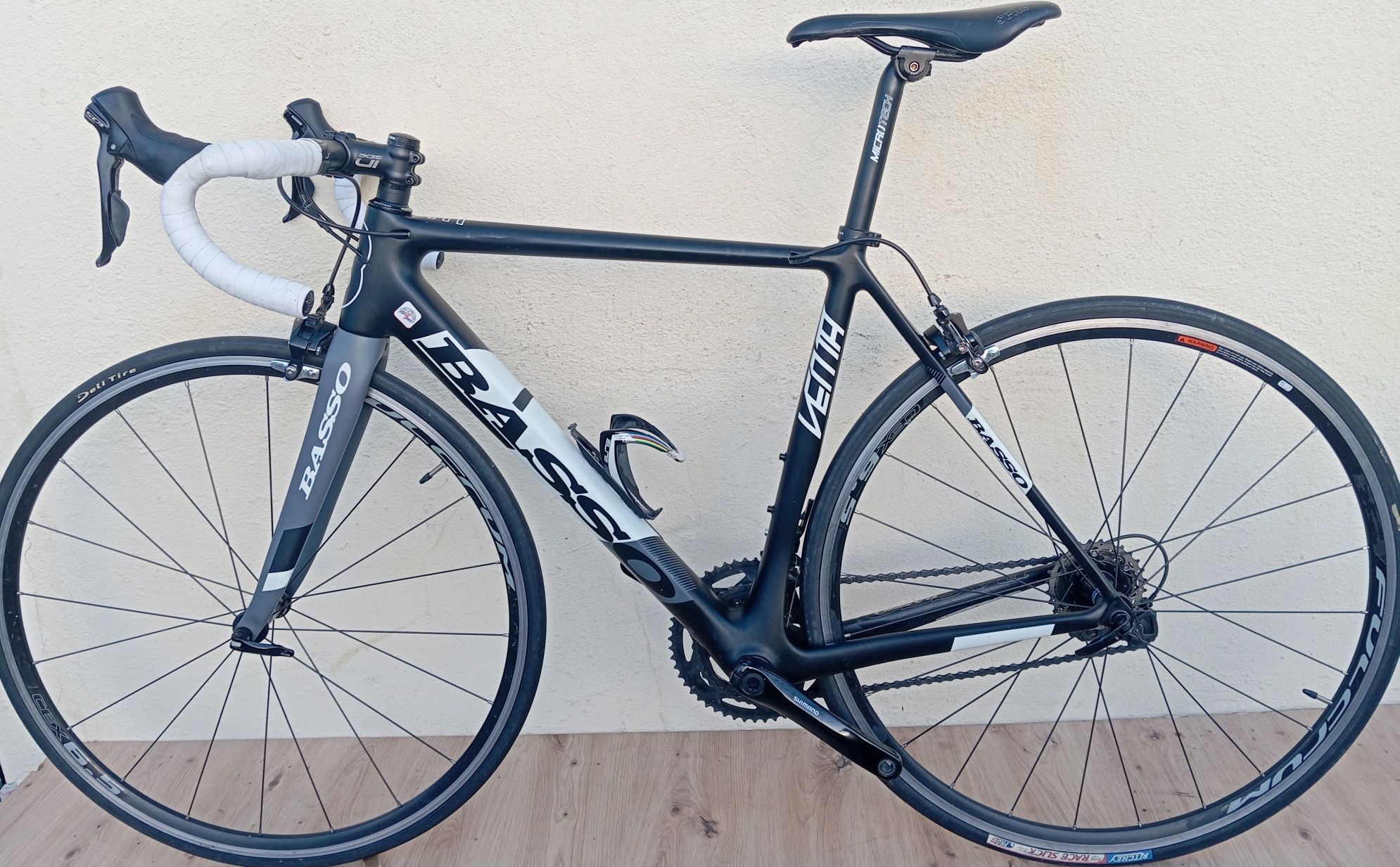 JF-Bikes Duas bicicletas Carbono  Basso Venta 11v S