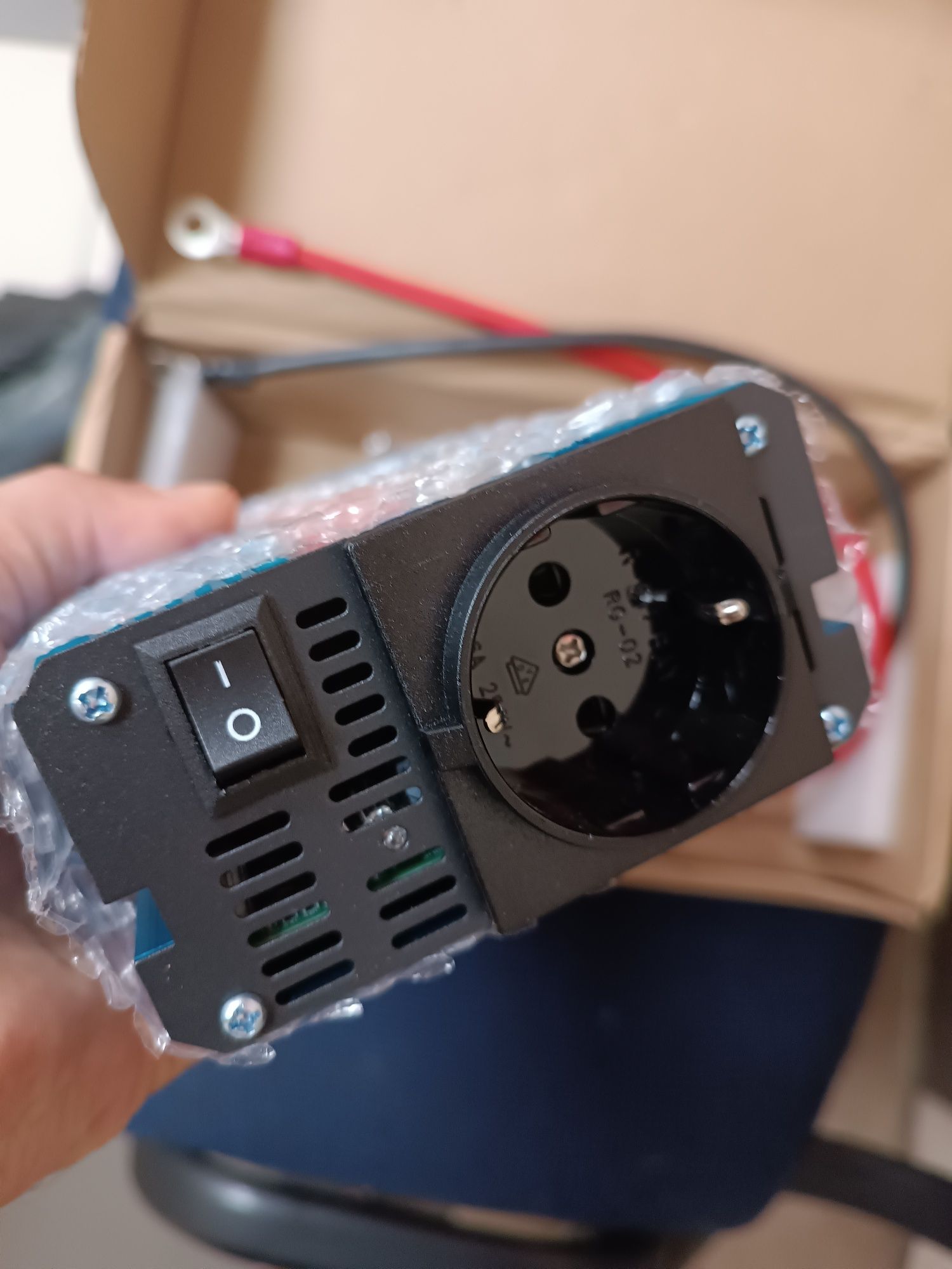 Инвертор, преобразователь Power Invertor 3000W, чистая синусоида!