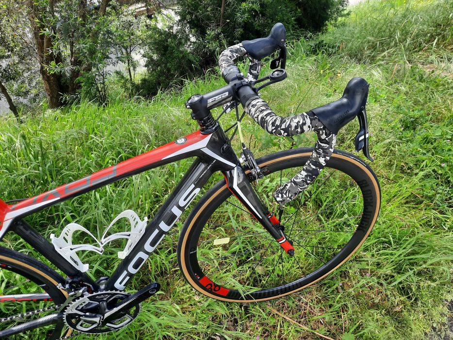 Focus cayo 11v xs rodas de carbono