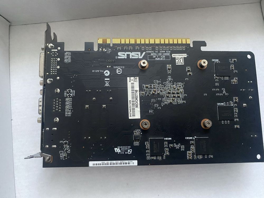 Placa gráfica Asus GT 440 1gb