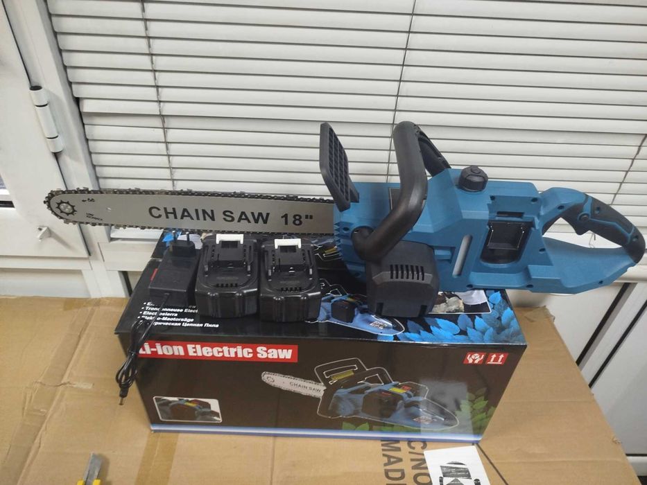 Большая Аккумуляторная цепная пила 46 СМ в кейсе + 2 аккумулятора