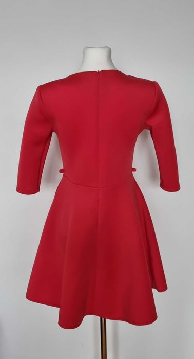 Sukienka rozkloszowana Czerwona z Pianki neoprenowej z koła M