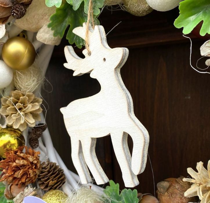 Naturalny wianek świąteczny na drzwi, biały, złoty, jasny