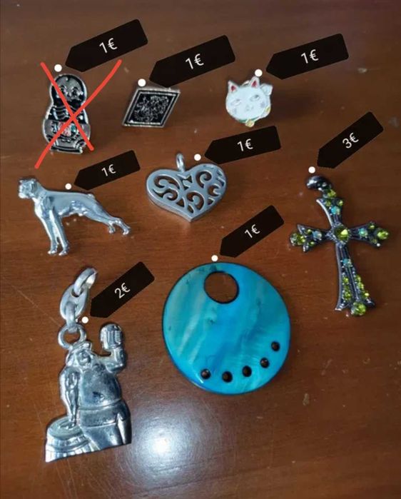 Colares, pins e pendentes