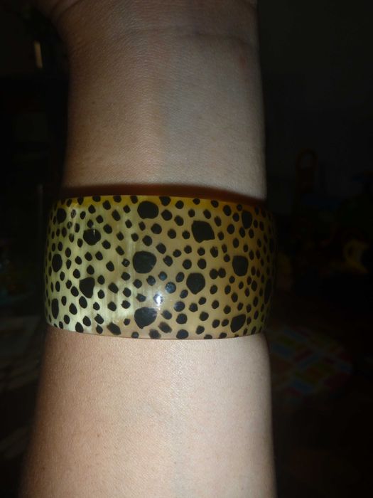 Varias pulseiras, varias marcas