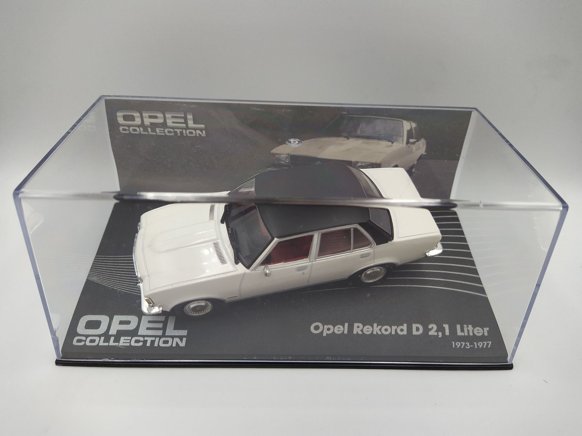 Opel Rekord D 2.1 liter Skala 1:43 Opel collection Eaglemoss Altaya