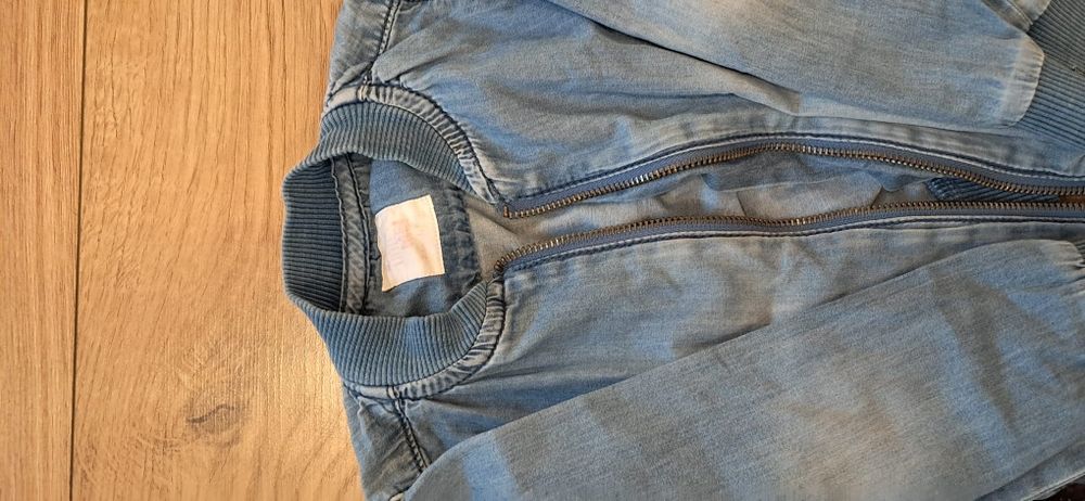 Sprzedam pakę aposnie, bluza, koszulka dla dziewczynki, rozmiar 92 (ze