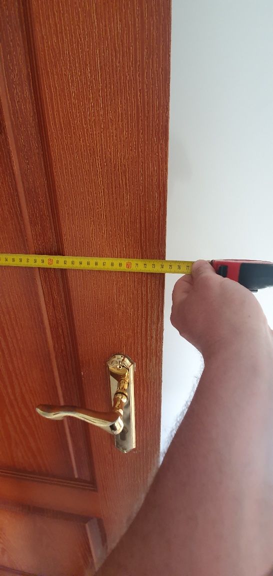 Drzwi wewnętrzne z futryną regulowaną