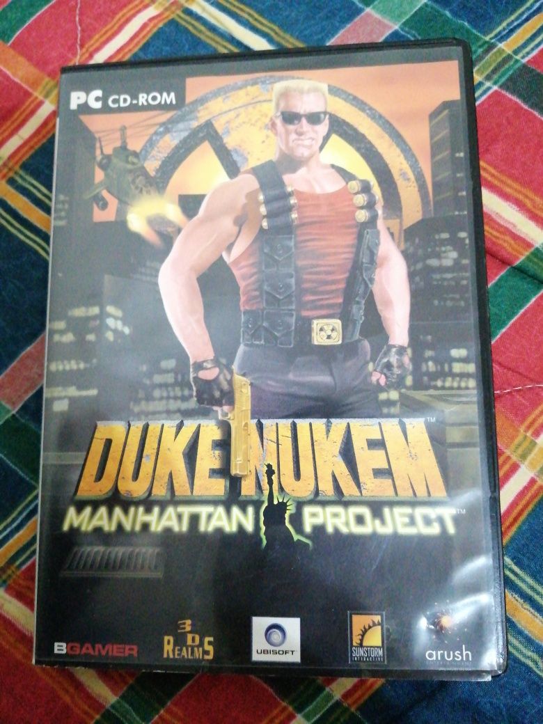 Jogo para PC Duke Nukem Manhattan Project