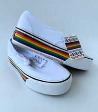 Buty Vans Pride Rainbow LGBT Białe Rozmiar 39 Białe Tęcza Skate