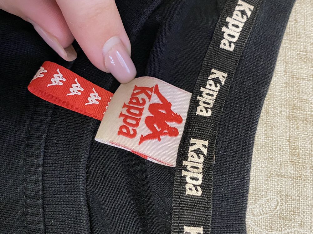 Футболка Kappa, Каппа на лампасах