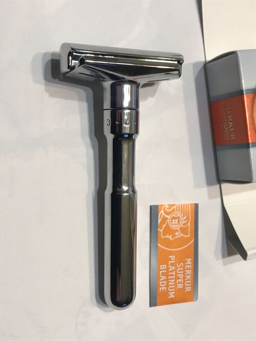 Станок для бритья Т-образный Merkur Futur, хром