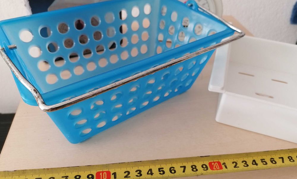 Balança cozinha, cesto e gaveta, tudo por 5€