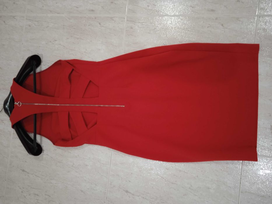 Vestido Zara, S, vermelho, costas abertas com fecho