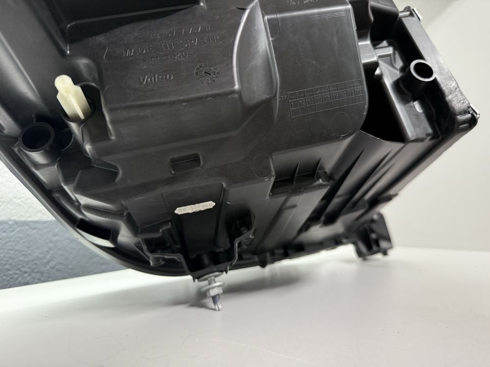 Peugeot 208 II 2008 II lift 2023+ lampa lewa Full LED