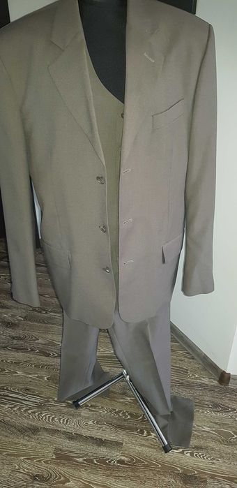 Garnitur męski trzyczęściowy marki Sunset Suits 188/112/98 -rozmiar XL