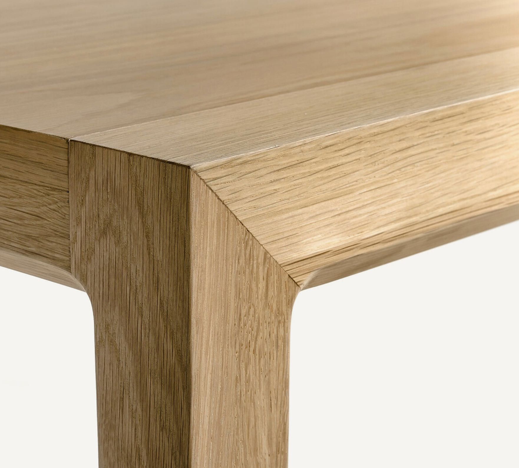 Mesa Jantar quadrada 130x130 carvalho - 8 pessoas