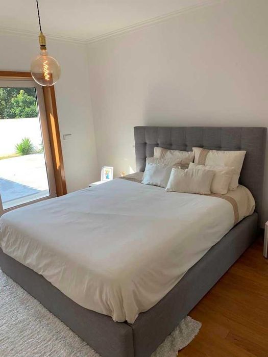 Camas de Casal Estofadas de Luxo 199€ Disp. em Várias Cores! 190x140m!