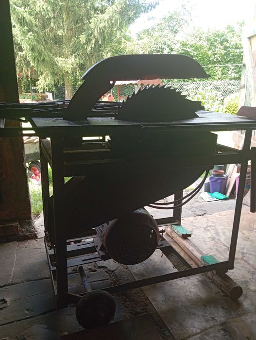 Sprzedam piłę tarczową do drewna 6kW