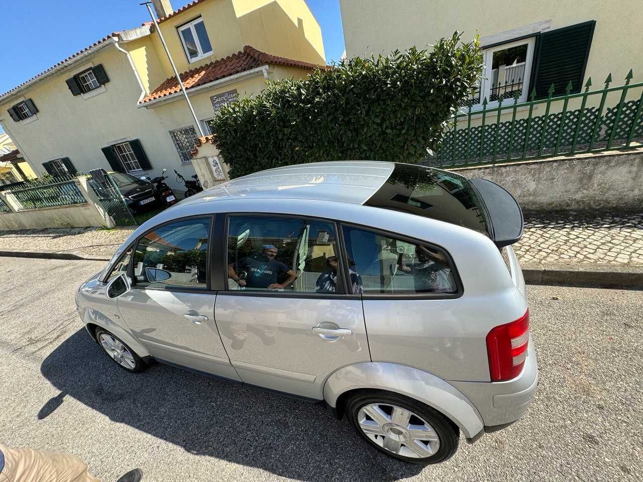 Audi A2 1.4 TDI - 2002 - muito bom estado - estofos em pele - vendo!