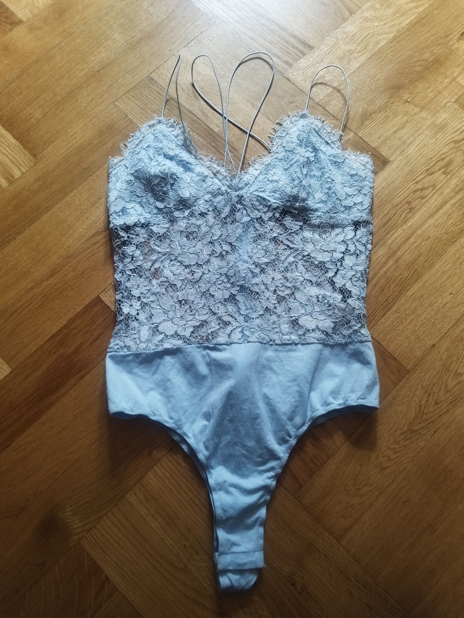 Missguided koronkowe body M L nowe