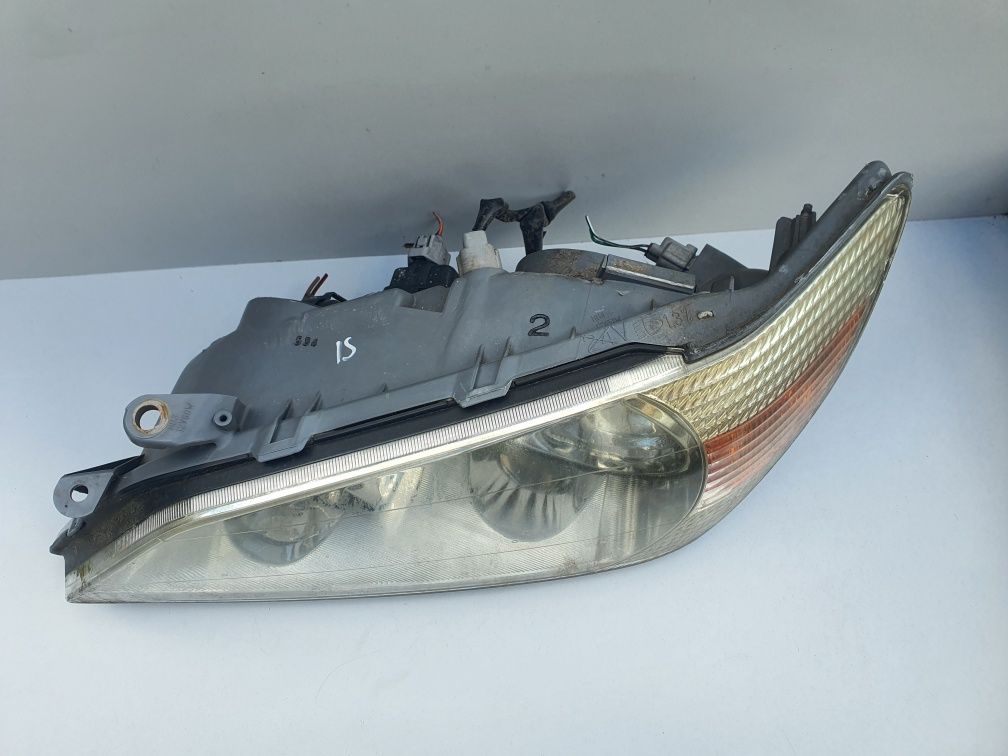 LEXUS IS200 IS300 lampa lewa EU 99-05