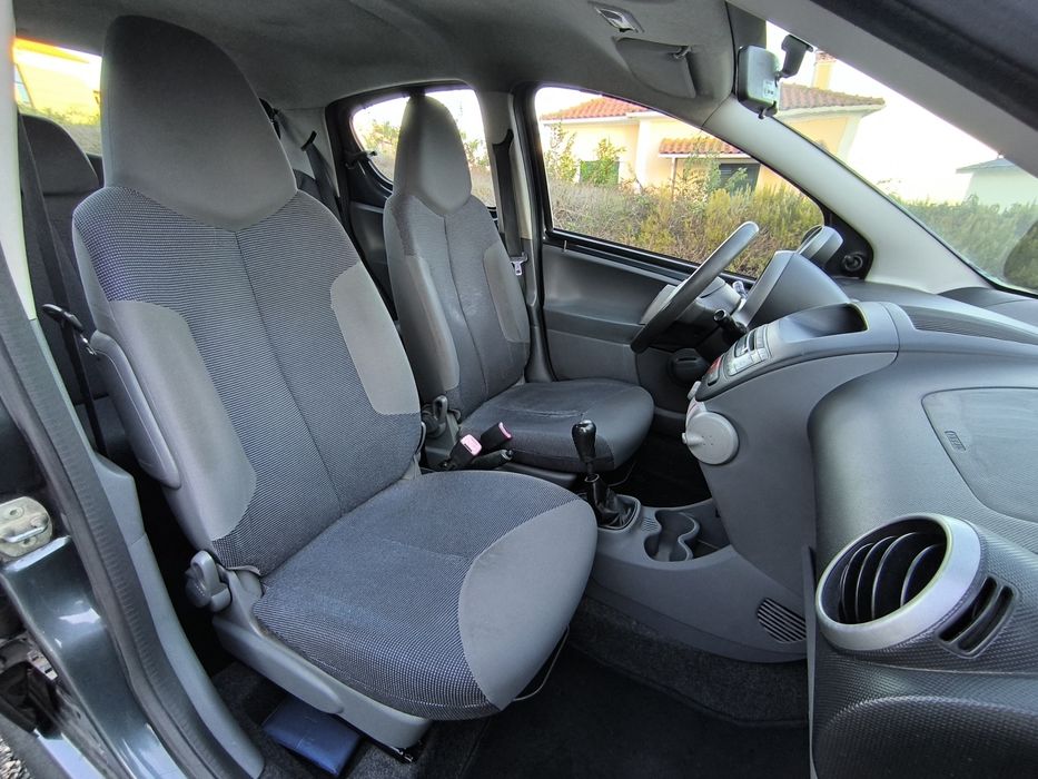 Peugeot 107 1.0  5 Portas c/AC