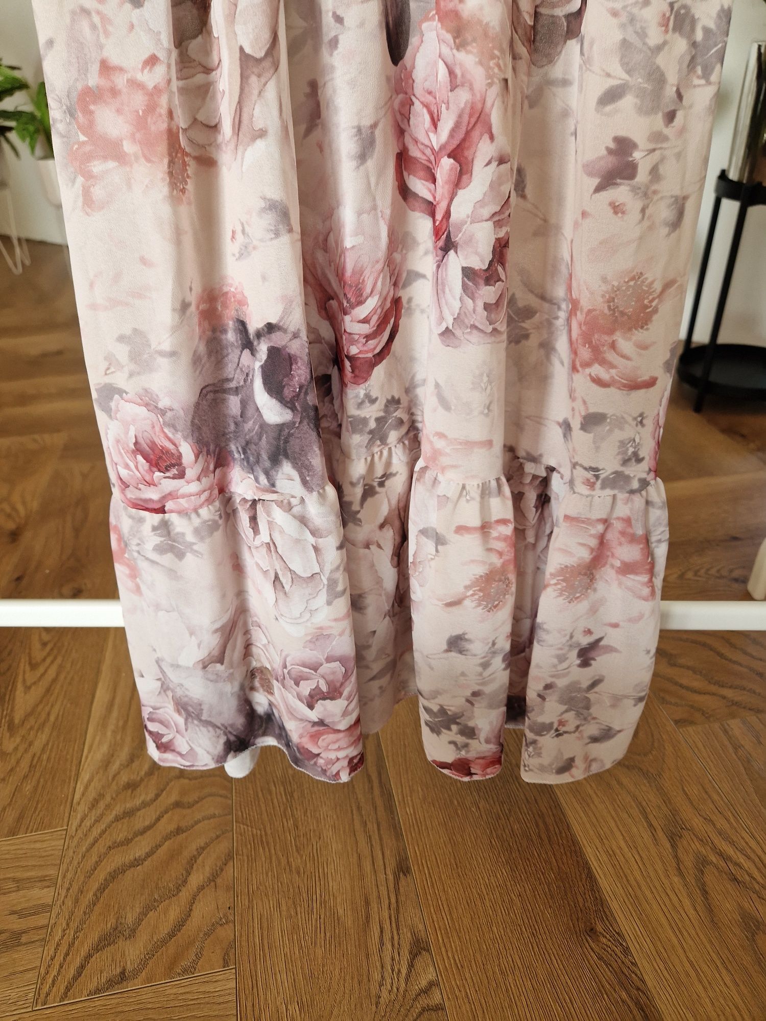 Długa sukienka w kwiaty dollyglamshop