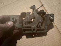 Renault Clio 3 lll zamek maski